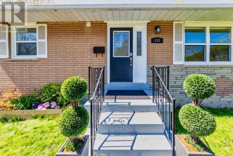 MAIN FLOOR APARTMENT - 438 THIRD LINE, Oakville (SW Southwest), Ontario, L6L4A5