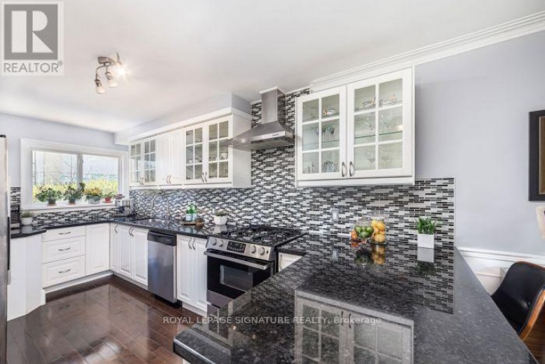 MAIN FLOOR APARTMENT - 438 THIRD LINE, Oakville (SW Southwest), Ontario, L6L4A5