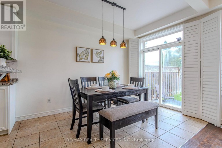 49 MARINA POINT CRESCENT N, Hamilton (Stoney Creek), Ontario, L8E0E4