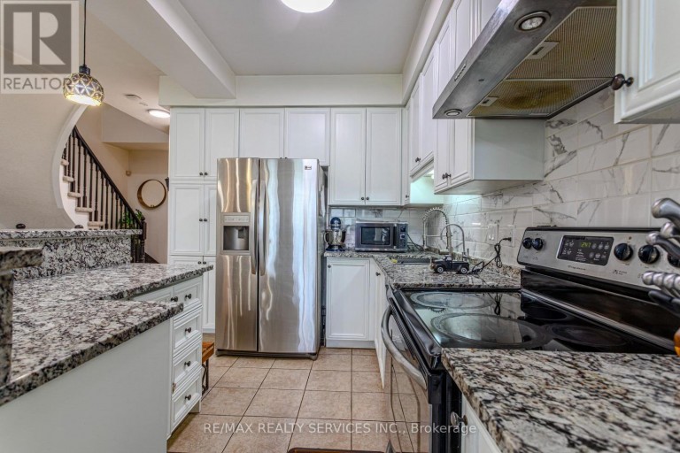 49 MARINA POINT CRESCENT N, Hamilton (Stoney Creek), Ontario, L8E0E4