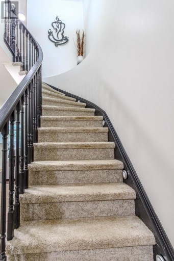 49 MARINA POINT CRESCENT N, Hamilton (Stoney Creek), Ontario, L8E0E4