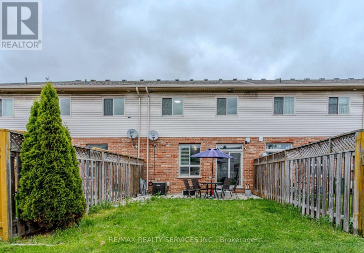49 MARINA POINT CRESCENT N, Hamilton (Stoney Creek), Ontario, L8E0E4