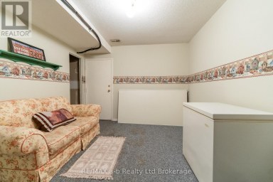 8 - 19 WREN COURT Tillsonburg Ontario photo 22