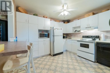 8 - 19 WREN COURT Tillsonburg Ontario photo 6