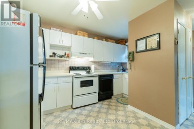 8 - 19 WREN COURT Tillsonburg Ontario photo 7