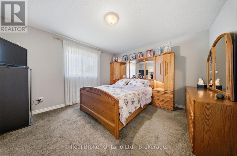 360 DOVER AVENUE, Norfolk (Port Dover), Ontario, N0A1N9