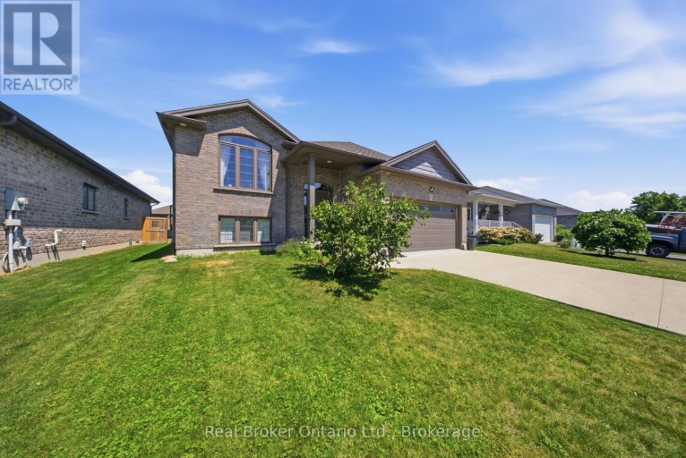 360 DOVER AVENUE, Norfolk (Port Dover), Ontario, N0A1N9