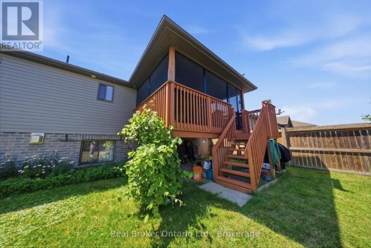 360 DOVER AVENUE, Norfolk (Port Dover), Ontario, N0A1N9