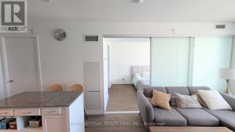 2110 - 85 QUEENS WHARF ROAD, Toronto (Waterfront Communities), Ontario, M5V0J9