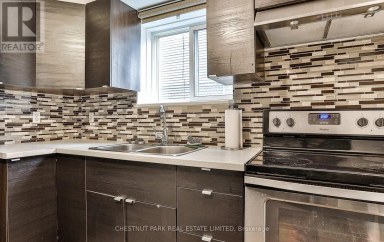 1 - 76 WALMSLEY BOULEVARD Toronto (Yonge-St. Clair) Ontario photo 10