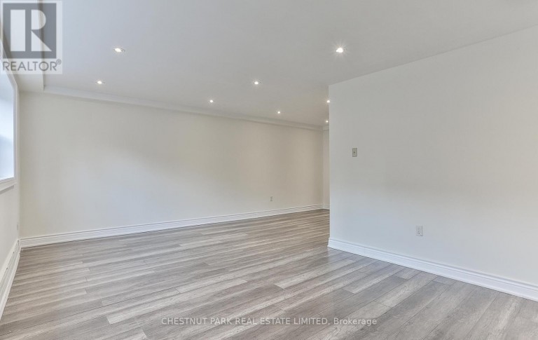 1 - 76 WALMSLEY BOULEVARD, Toronto (Yonge-St. Clair), Ontario, M4V1X6