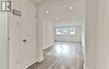1 - 76 WALMSLEY BOULEVARD Toronto (Yonge-St. Clair) Ontario photo 2