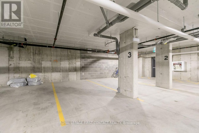 101 - 8 CULINARY LANE, Barrie, Ontario, L9J0J9