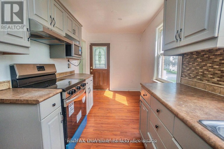 76 MCCAUL STREET, Brampton (Brampton North), Ontario, L6V1J3