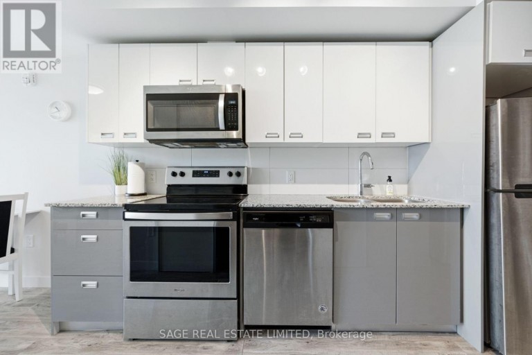 424 - 257 HEMLOCK STREET, Waterloo, Ontario, N2L0K2