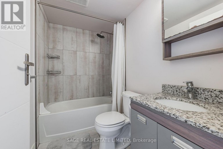 424 - 257 HEMLOCK STREET, Waterloo, Ontario, N2L0K2