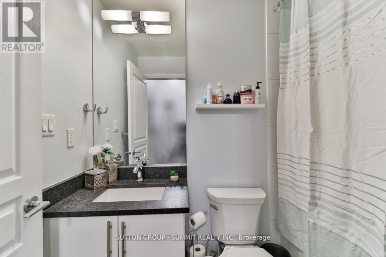 124 - 128 GARDEN DRIVE, Oakville (CO Central), Ontario, L6K2W5