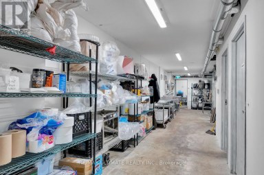 3320 KEELE STREET Toronto (Downsview-Roding-CFB) Ontario photo 14
