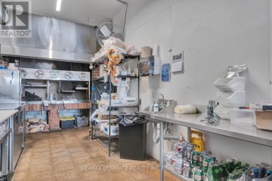 3320 KEELE STREET Toronto (Downsview-Roding-CFB) Ontario photo 5