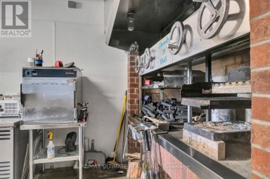 3320 KEELE STREET Toronto (Downsview-Roding-CFB) Ontario photo 6