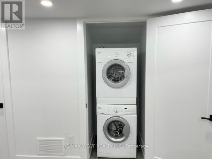 BASEMENT - 26 SMOOTHWATER STREET, Brampton (Sandringham-Wellington), Ontario, L6R2G2