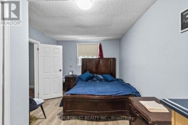 69 CONNAUGHT AVENUE London East (East G) Ontario photo 12