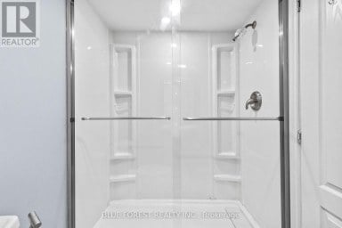 69 CONNAUGHT AVENUE London East (East G) Ontario photo 24