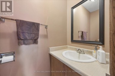 458 CHESTER AVENUE Newmarket (Bristol-London) Ontario photo 17