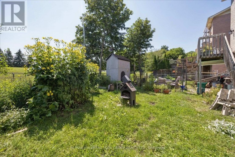 458 CHESTER AVENUE, Newmarket (Bristol-London), Ontario, L3Y6R7