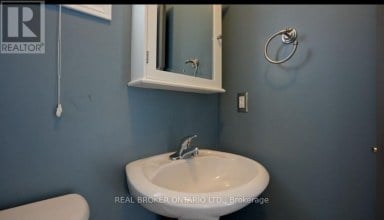 176 THRUSHWOOD DRIVE Barrie (400 West) Ontario photo 5