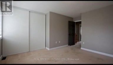 176 THRUSHWOOD DRIVE Barrie (400 West) Ontario photo 6