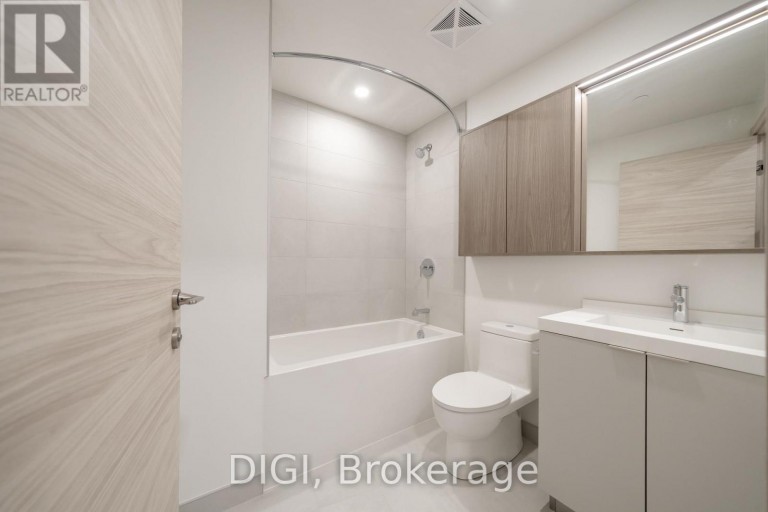 W426 - 485 PERTH AVENUE, Toronto (Weston-Pellam Park), Ontario, M6N0B9