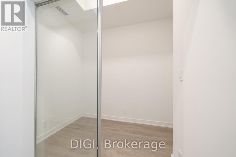 W426 - 485 PERTH AVENUE, Toronto (Weston-Pellam Park), Ontario, M6N0B9