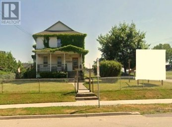 5602 ROBINSON STREET Niagara Falls (Dorchester) Ontario photo 1
