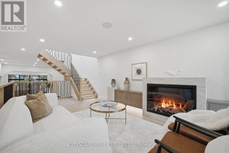 10A HOLMSTEAD AVENUE, Toronto (O'Connor-Parkview), Ontario, M4B1T1