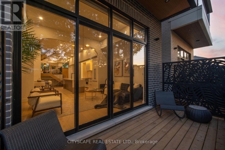 10A HOLMSTEAD AVENUE, Toronto (O'Connor-Parkview), Ontario, M4B1T1