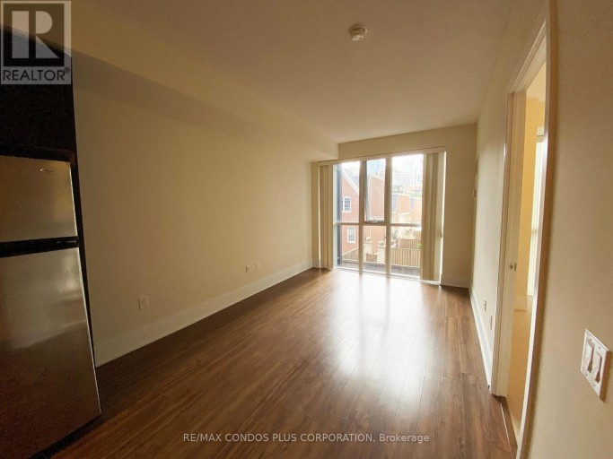 325 - 560 FRONT STREET W, Toronto (Waterfront Communities), Ontario, M5V1C1