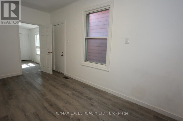 15 OXFORD STREET, Toronto (Kensington-Chinatown), Ontario, M5T1N8
