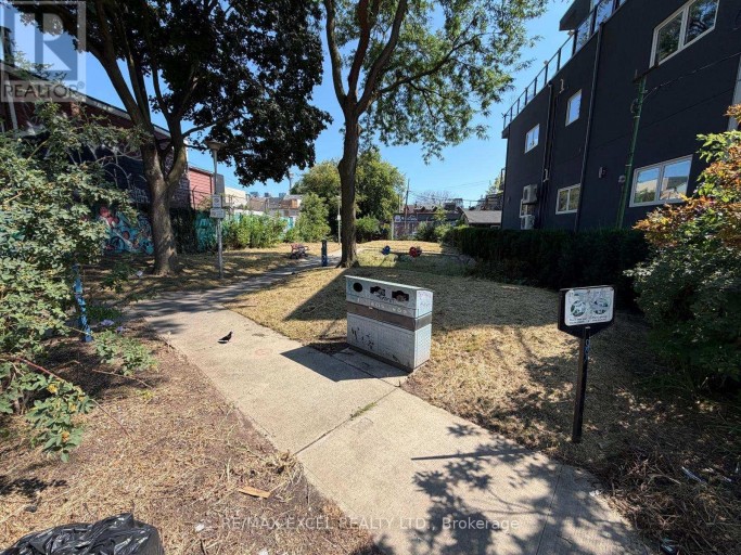 15 OXFORD STREET, Toronto (Kensington-Chinatown), Ontario, M5T1N8