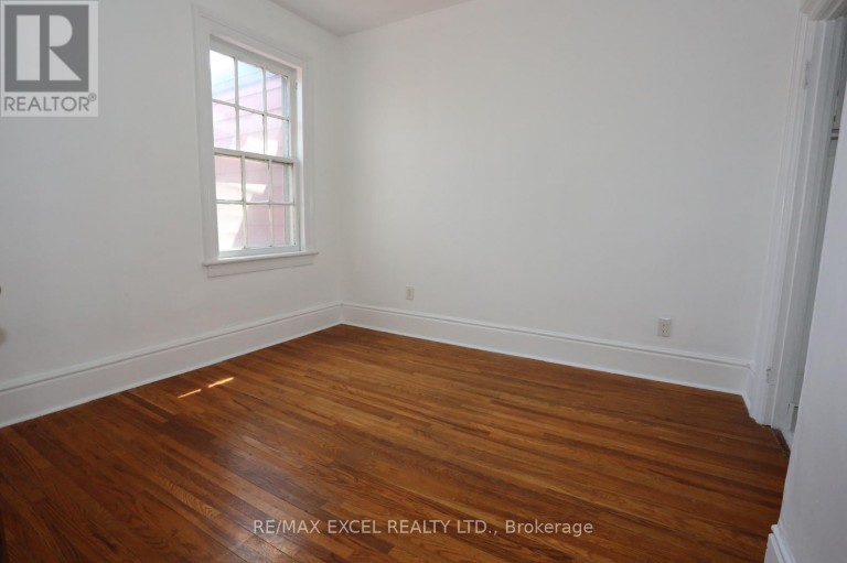 15 OXFORD STREET, Toronto (Kensington-Chinatown), Ontario, M5T1N8