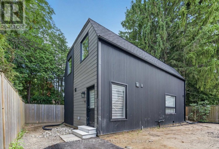 R - GARDEN - 221 CHURCHILL AVENUE, Toronto (Willowdale West), Ontario, M2N1X6