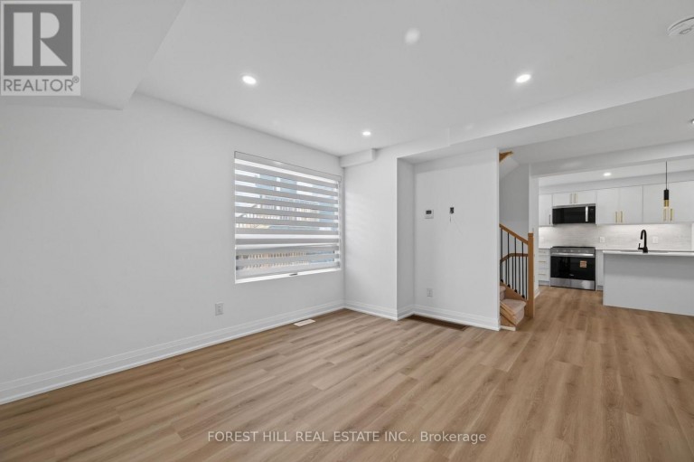 R - GARDEN - 221 CHURCHILL AVENUE, Toronto (Willowdale West), Ontario, M2N1X6