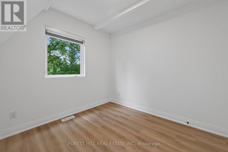 R - GARDEN - 221 CHURCHILL AVENUE, Toronto (Willowdale West), Ontario, M2N1X6