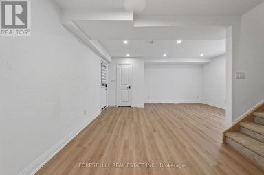 R - GARDEN - 221 CHURCHILL AVENUE Toronto (Willowdale West) Ontario photo 36