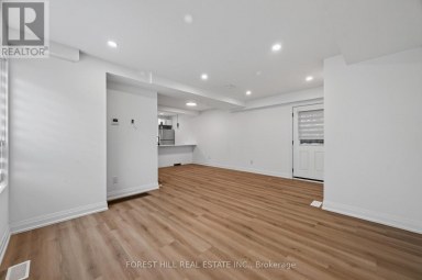 R - GARDEN - 221 CHURCHILL AVENUE Toronto (Willowdale West) Ontario photo 41
