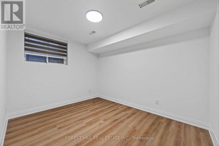 R - GARDEN - 221 CHURCHILL AVENUE, Toronto (Willowdale West), Ontario, M2N1X6