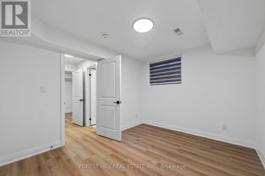 R - GARDEN - 221 CHURCHILL AVENUE Toronto (Willowdale West) Ontario photo 48