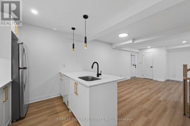 R - GARDEN - 221 CHURCHILL AVENUE Toronto (Willowdale West) Ontario photo 5