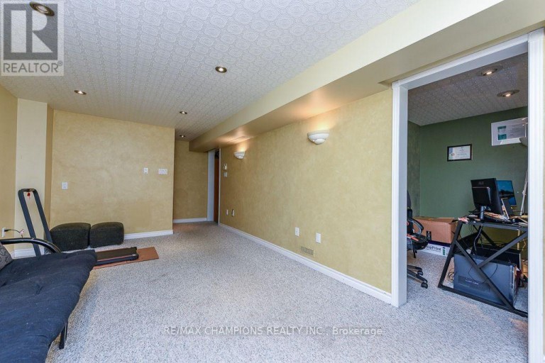 163 SIMMONS BOULEVARD, Brampton (Madoc), Ontario, L6V3Y2
