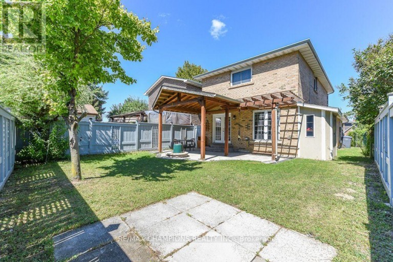163 SIMMONS BOULEVARD, Brampton (Madoc), Ontario, L6V3Y2